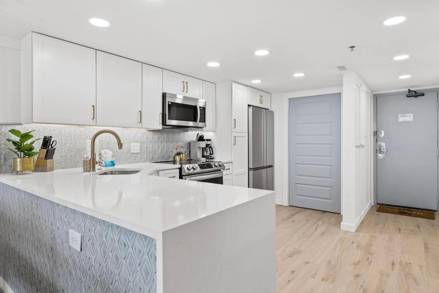 Luxury Ocean Front By Barefoot Landing Apartment เมอร์เทิลบีช ภายนอก รูปภาพ